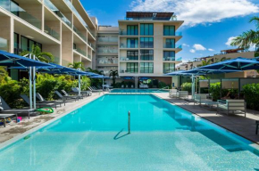 Luxury Condo Oceana, steps from the beach, beach club, restaurant and gym!!
